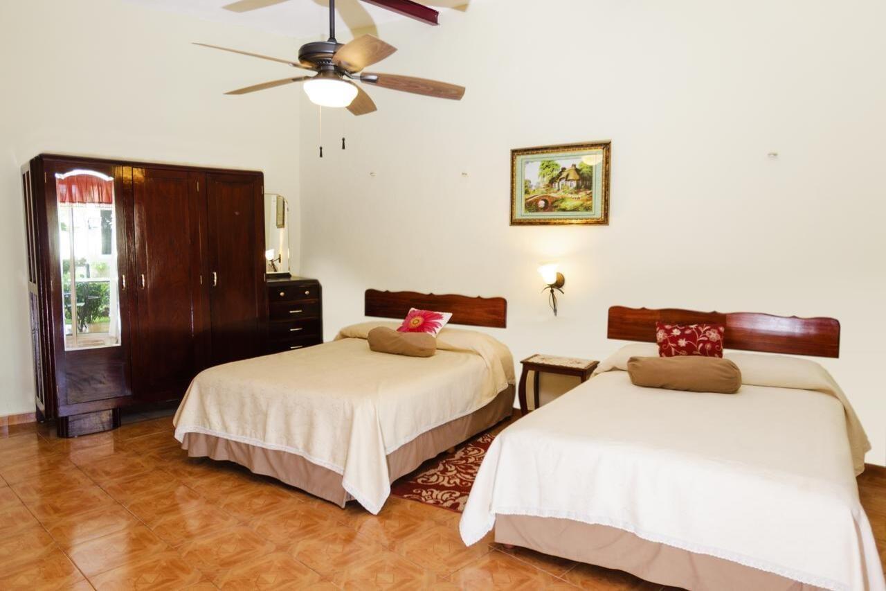 Hotel Casa Nobel Merida Bagian luar foto