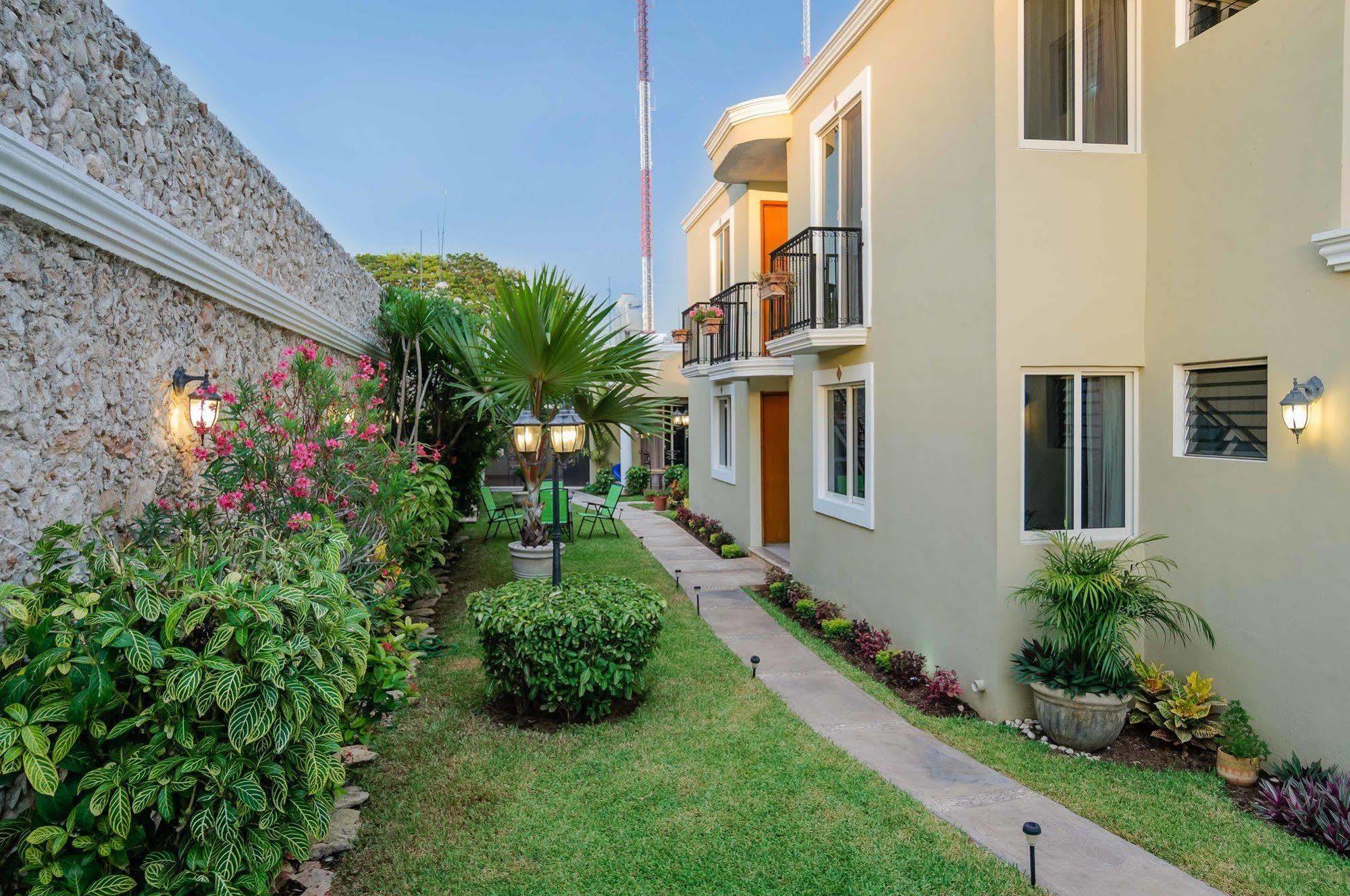Hotel Casa Nobel Merida Bagian luar foto